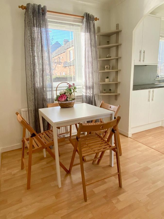Cosy Cottage With Free Parking Close To Airport Edimburgo Exterior foto